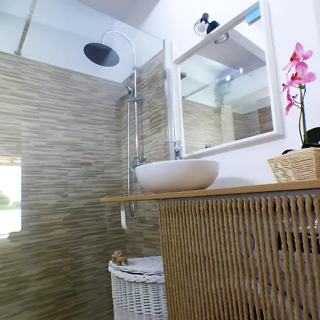 Apartment Le Petit Apartamento Con Piscina Privada Conil De La Frontera